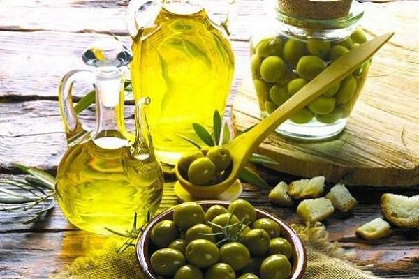 معرفی چهار ماده خوراکی موثر در کاهش کلسترول بالا معرفی چهار ماده خوراکی موثر در کاهش کلسترول بالا