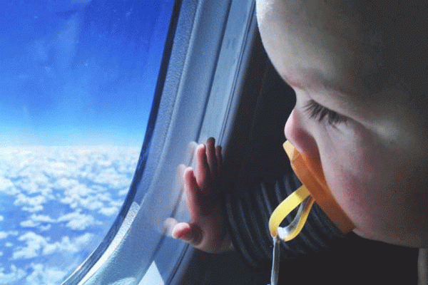 7 نکته در مورد سفر هوایی با بچه ها