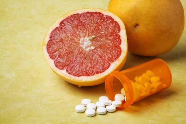 تاثیر خوراکی های مختلف در اثربخشی دارو ها تاثیر خوراکی های مختلف در اثربخشی دارو ها