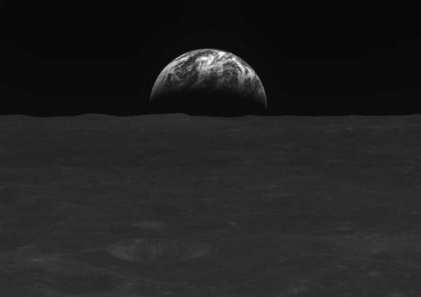 عکس ، تصاویر خیره کننده ماه و زمین از مدارگرد کره جنوبی